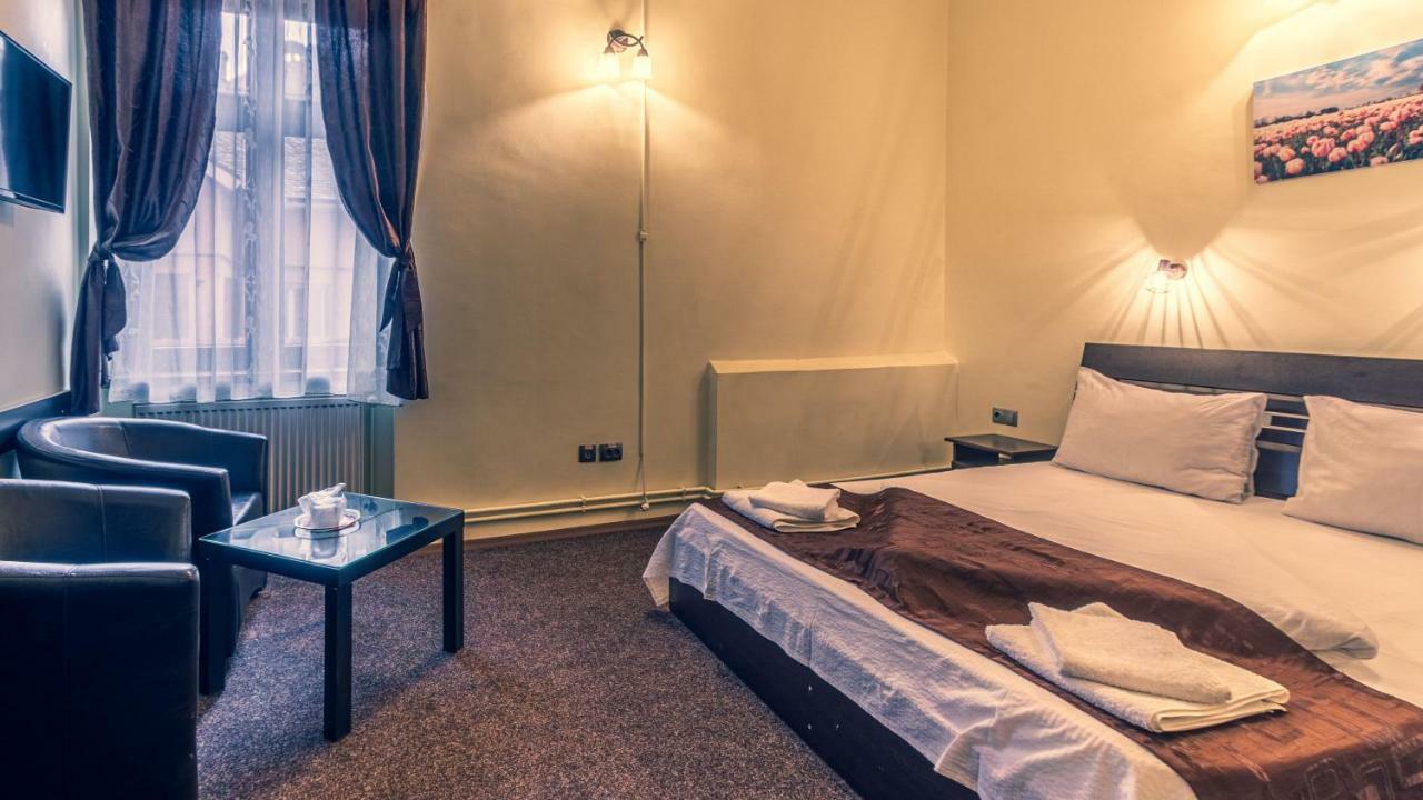 Pensiunea 3*