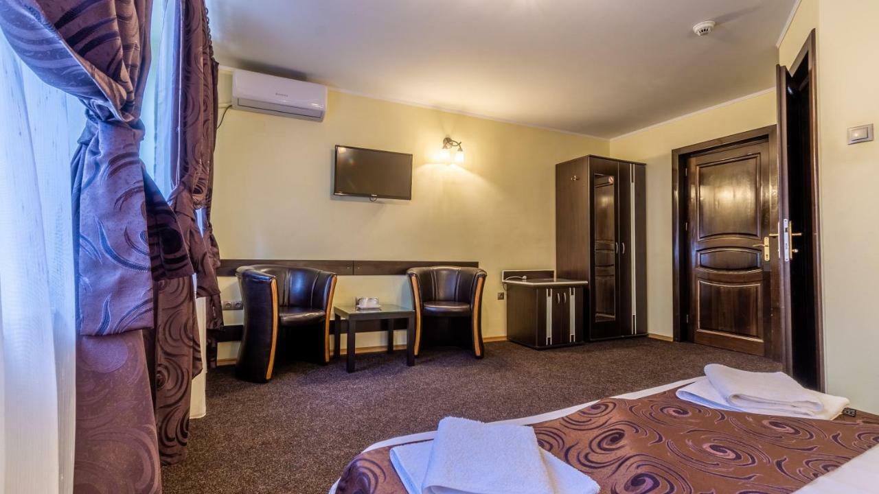 Pensiunea 3*