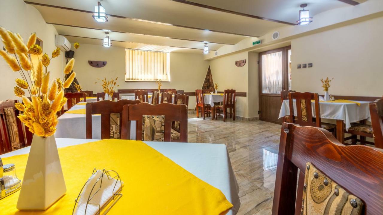 Pensiunea 3*